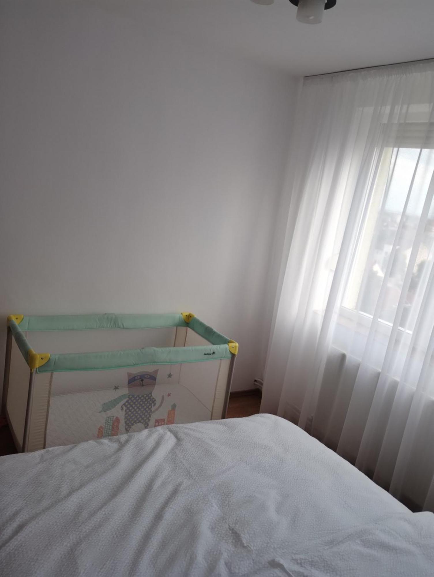 Riverside White Apartment Сату-Маре Экстерьер фото